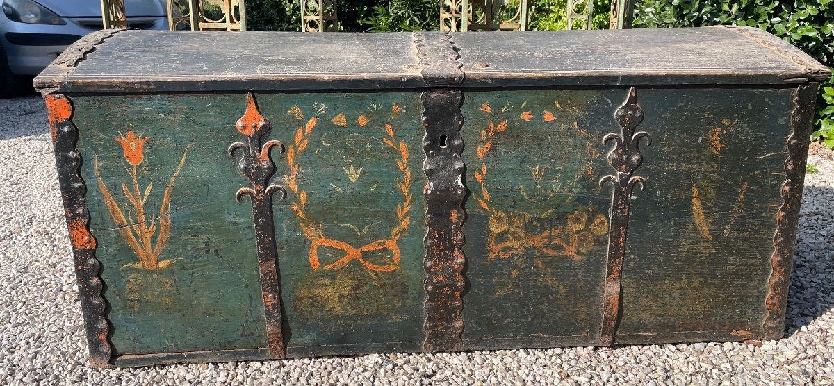 17th Century Flemish Painted Chest-photo-2