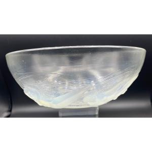 Coupe En Verre Opalescent De R.lalique XX Siècle 