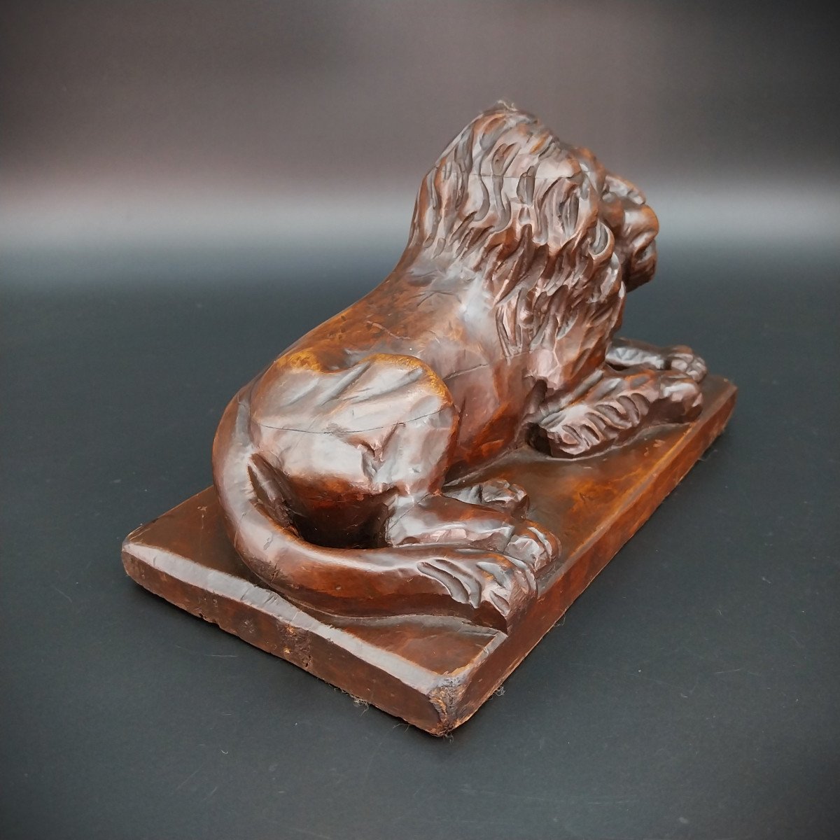 Sculpture Of A Hand-carved Wooden Lion, 19th Century. -photo-3