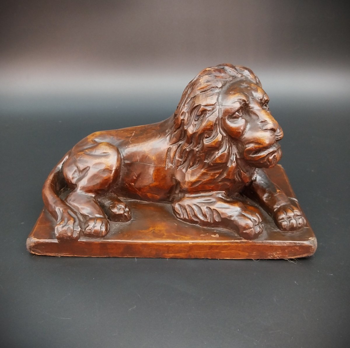 Sculpture Of A Hand-carved Wooden Lion, 19th Century. -photo-4