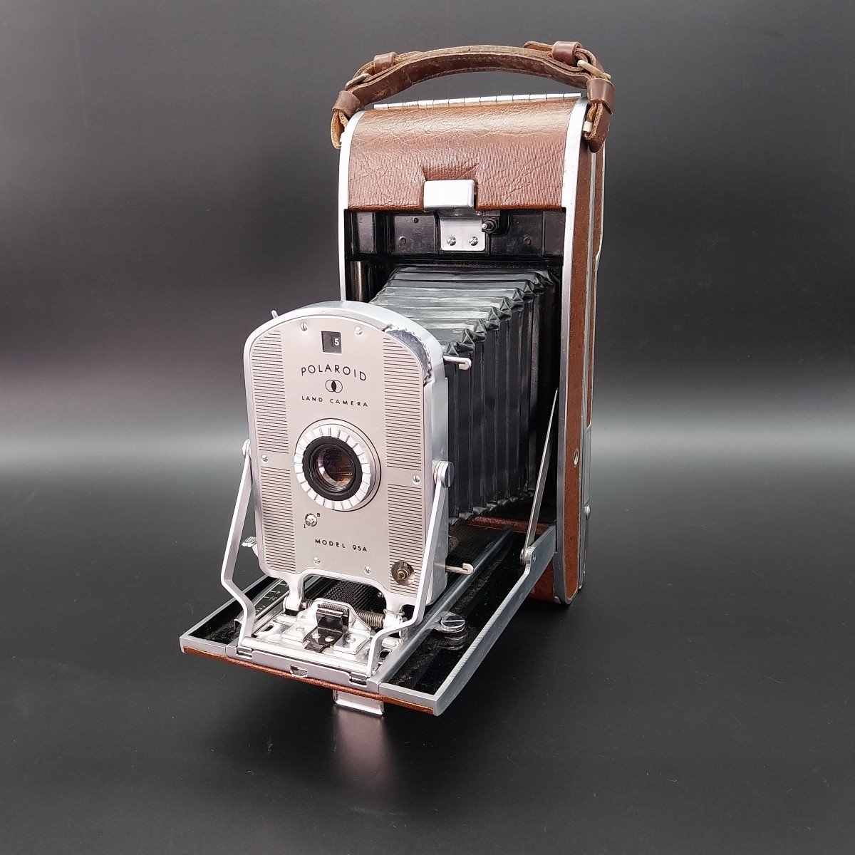 Polaroid Land Camera Model 95a , 1955 C.-photo-2