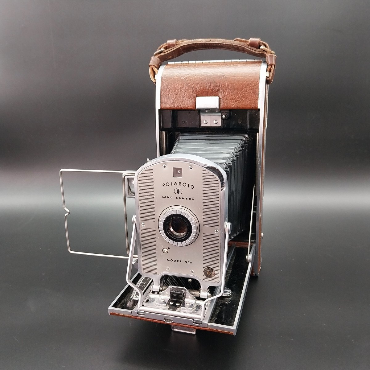 Polaroid Land Camera Model 95a , 1955 C.-photo-3