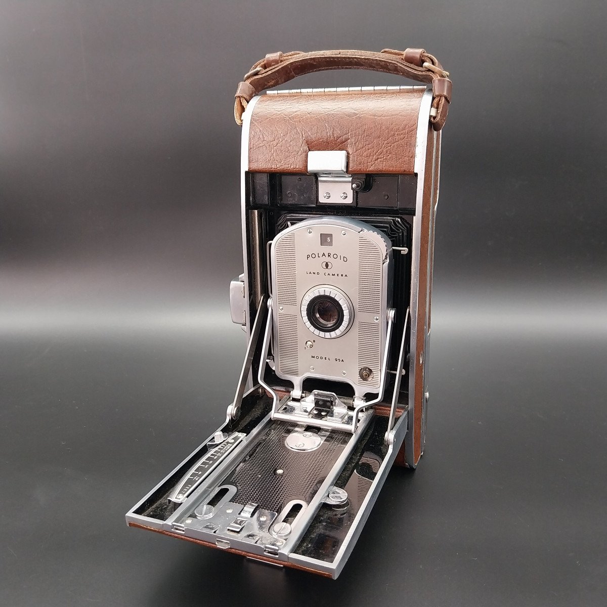 Polaroid Land Camera Model 95a , 1955 C.-photo-6