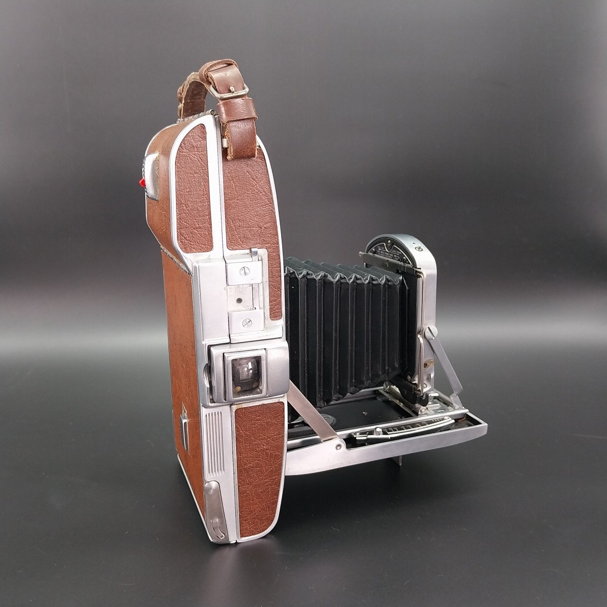 Polaroid Land Camera Model 95a , 1955 C.-photo-8