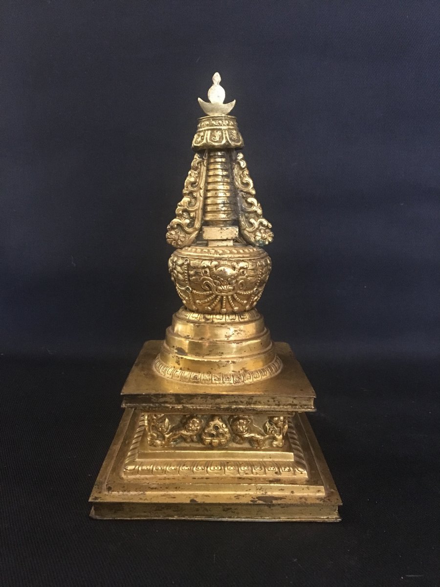 STUPA. Reliquaire à fenêtre « Ga’u » Tibet - GAO Himalaya XVIIIème. Bronze doré, toile peinte. Asie-photo-2