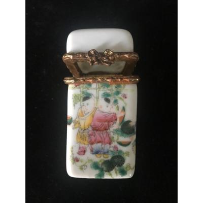 Ointment Or Blush Box, Painted Porcelain. Collector's Item. China, Ching Dynasty. Guangxu Bran. Asia
