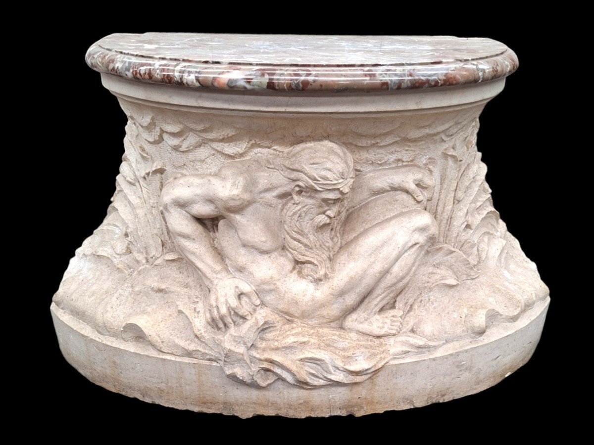 Superb "neptune" Base In Stone.