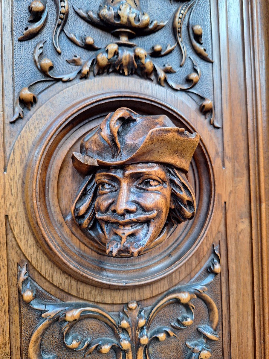 Very Beautiful Monumental Cabinet In Walnut In The Renaissance Style.-photo-3