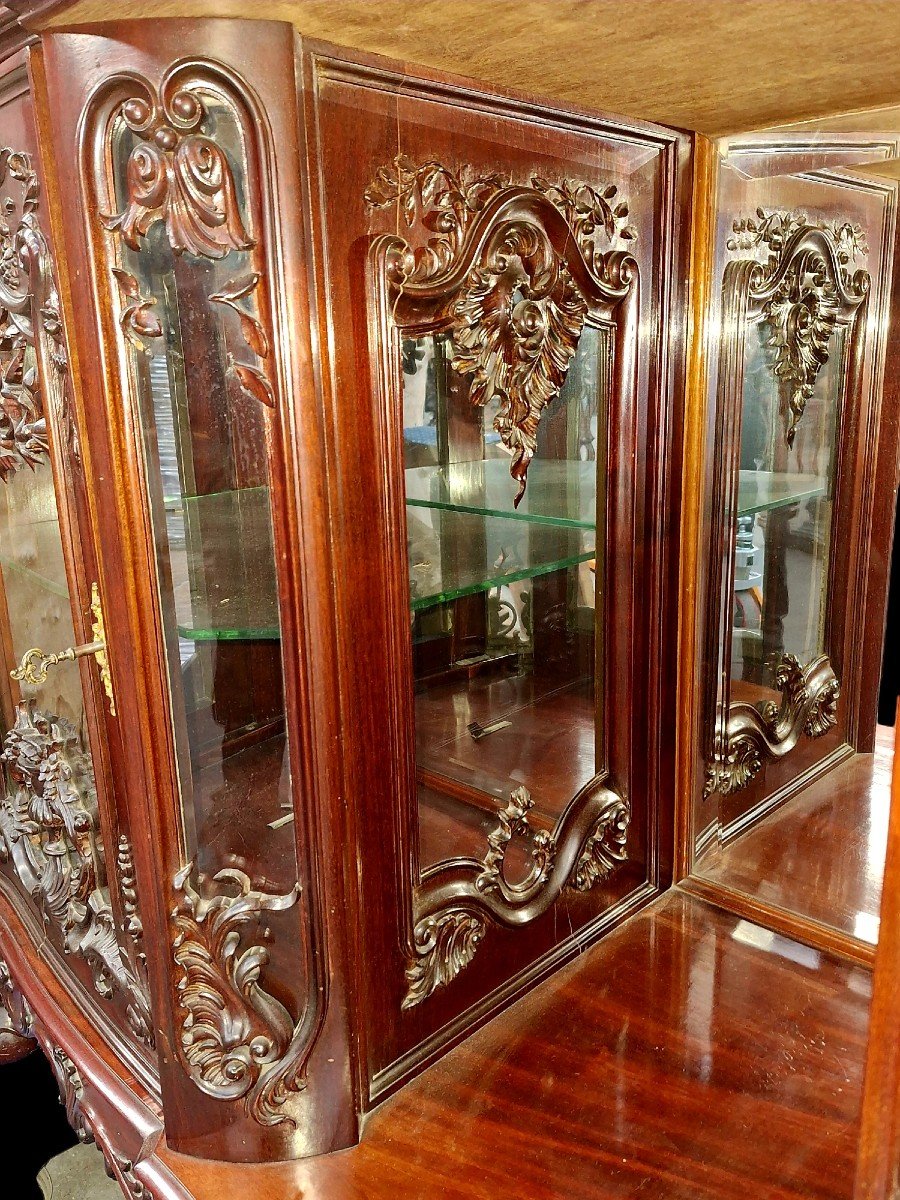 A Beautiful Louis XV Style Mahogany Display Cabinet.-photo-7