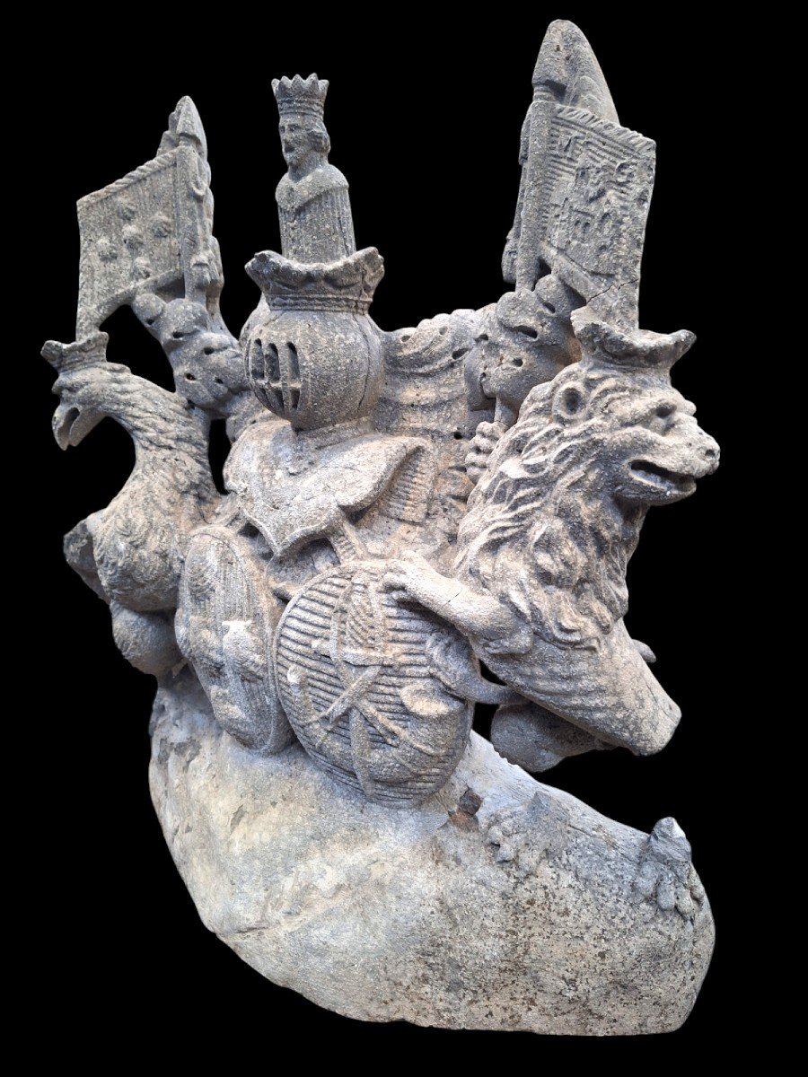 Stone Carved Coat Of Arms And Crest.-photo-3