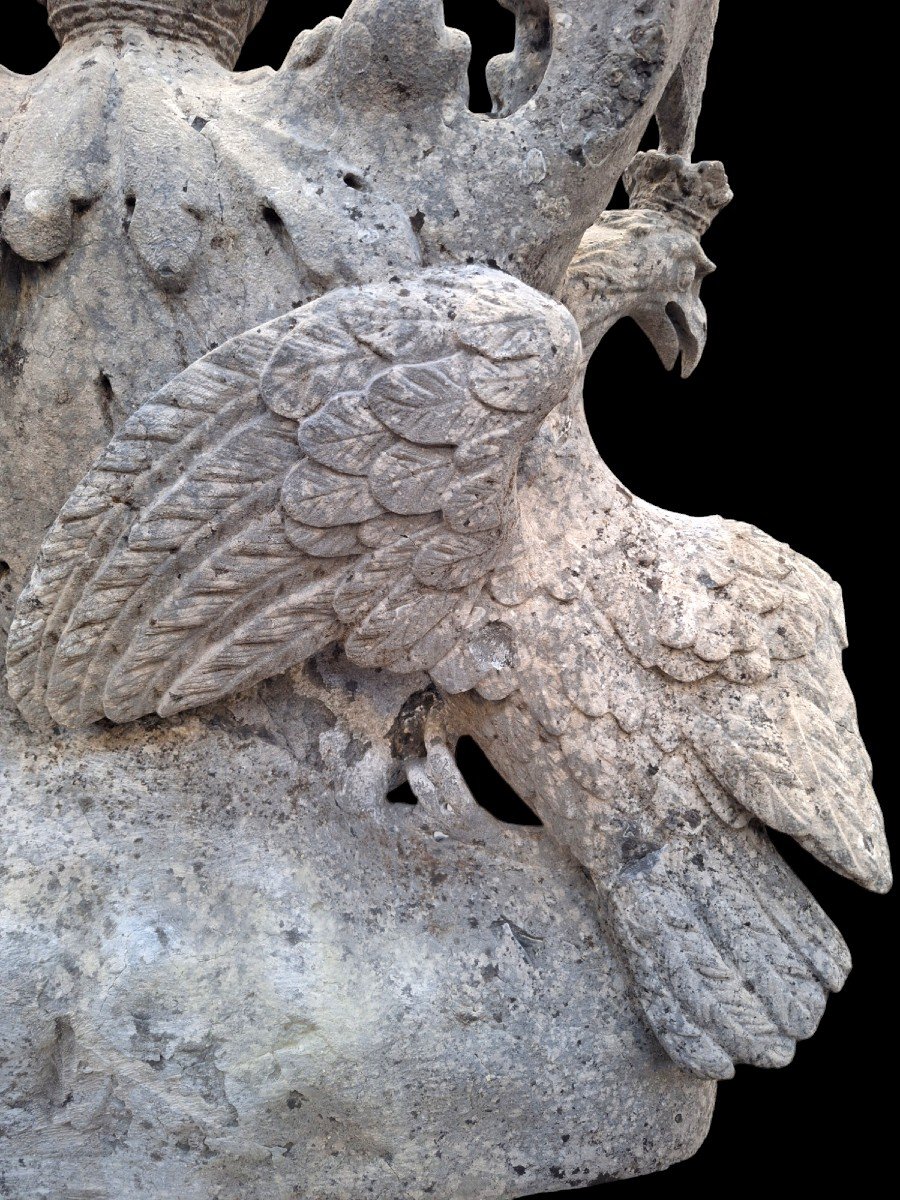 Stone Carved Coat Of Arms And Crest.-photo-2