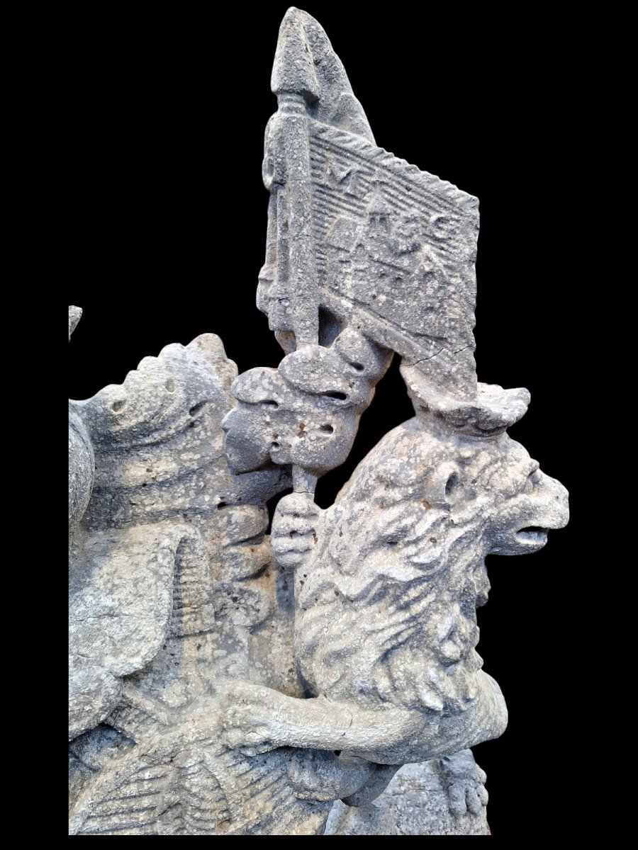 Stone Carved Coat Of Arms And Crest.-photo-3