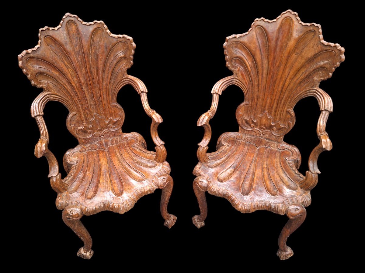 A Fine Pair Of Carved Walnut Cave Armchairs. -photo-2