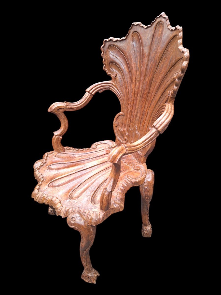 A Fine Pair Of Carved Walnut Cave Armchairs. -photo-4