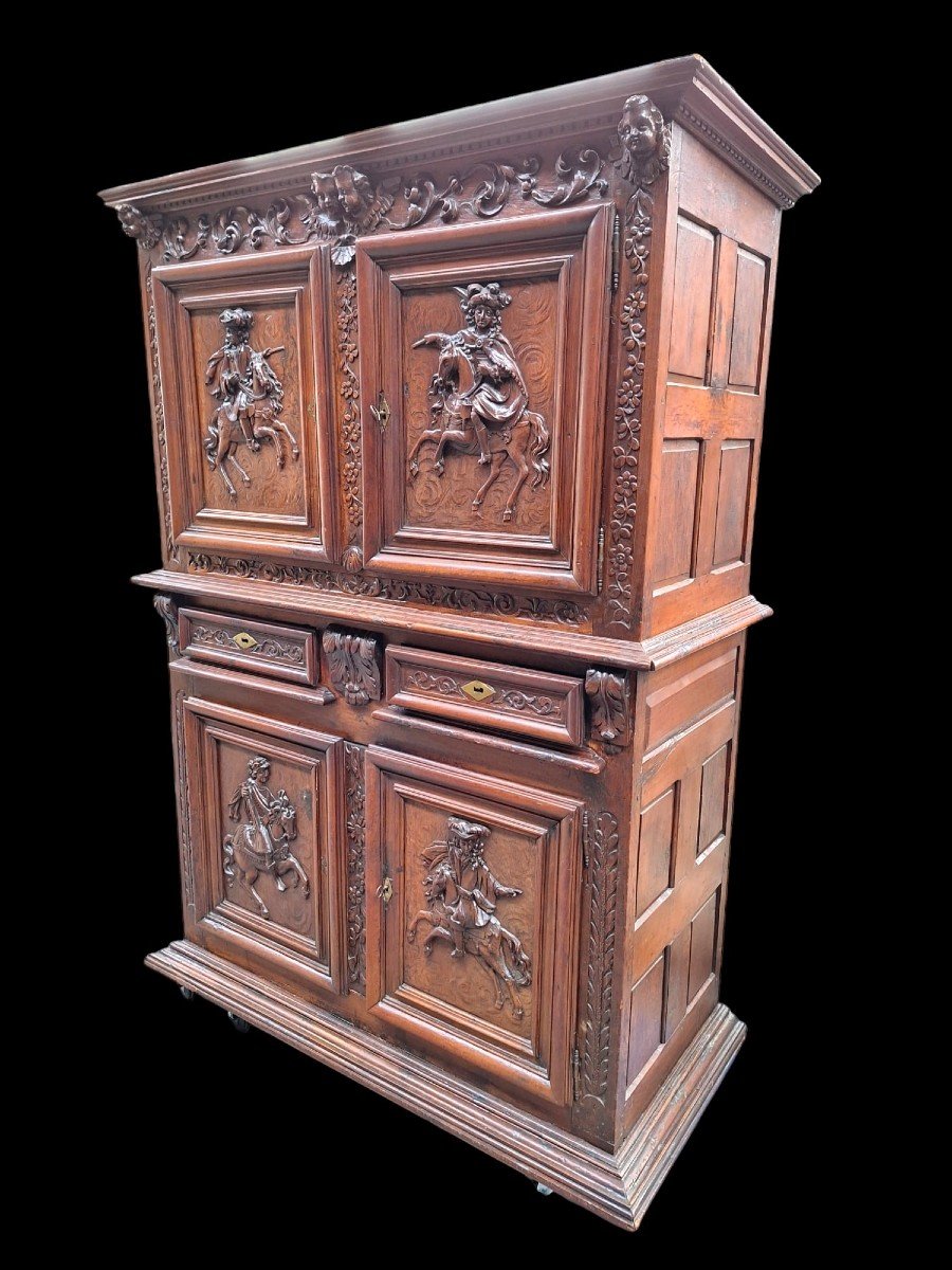 18th Century Walnut Buffet -photo-4