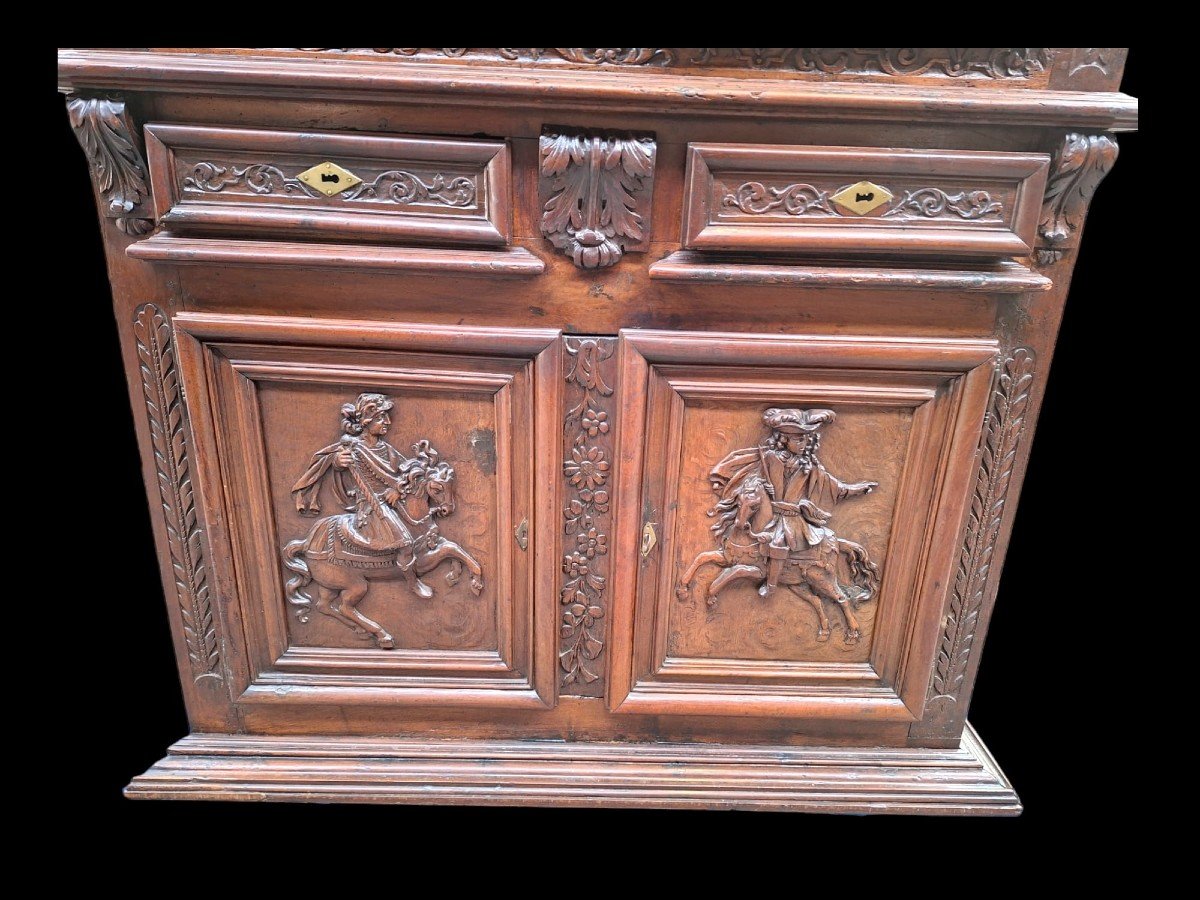 18th Century Walnut Buffet -photo-2