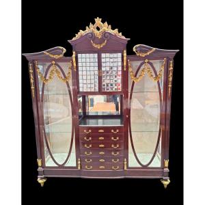 Premium Mahogany Display Cabinet.