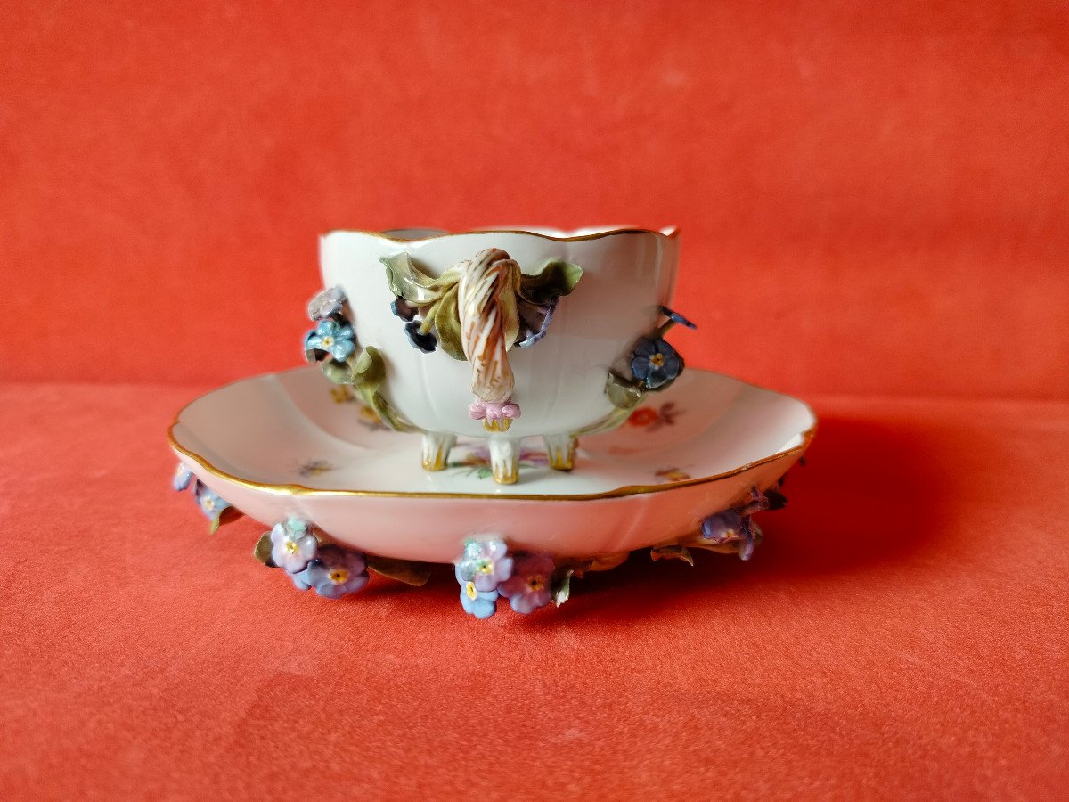 Tasse en porcelaine Meissen XIX s.-photo-3