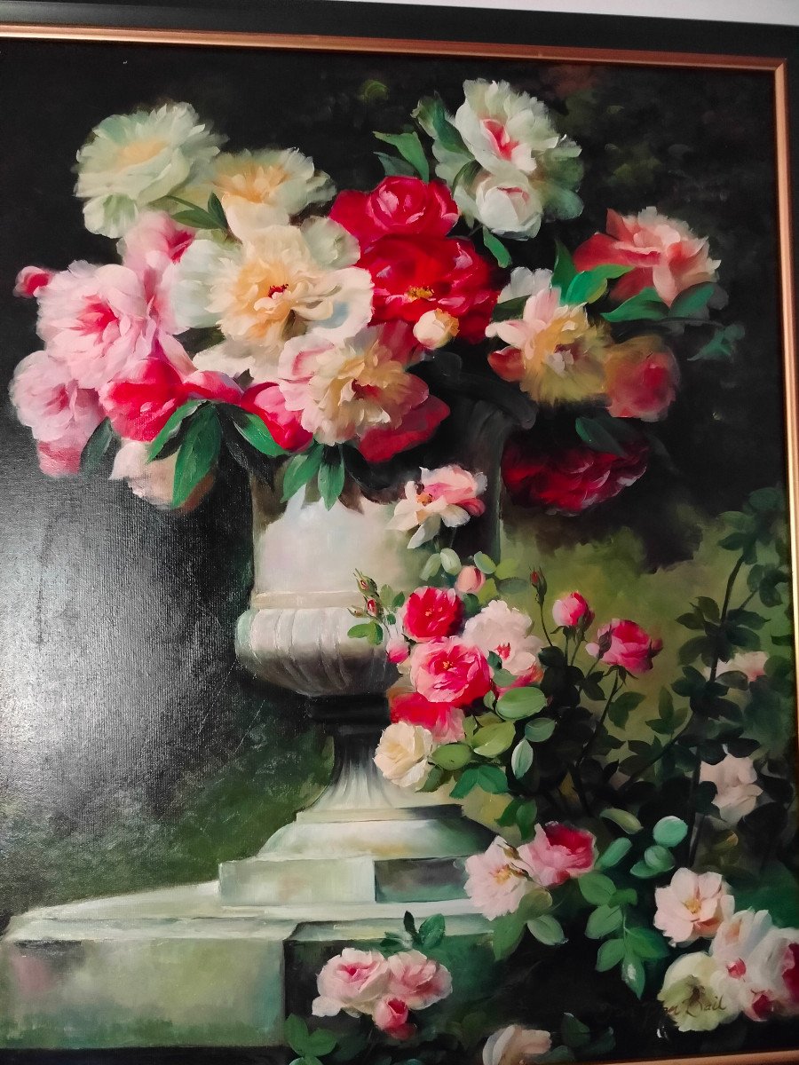 Still Life Roses In A Medicis Vase-photo-3