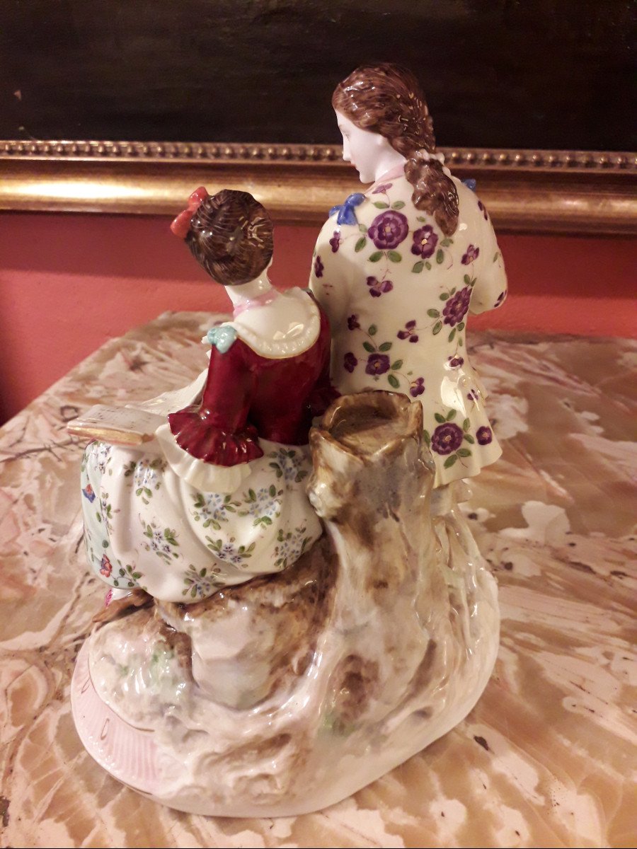 STATUETTE  - Porcelaine SAXE  '' Leçon de musique '' -photo-3