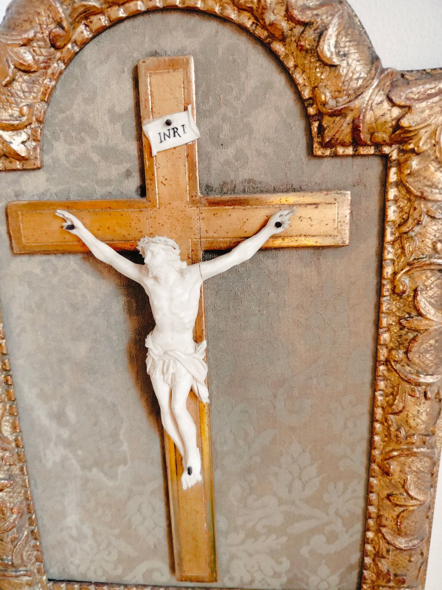 Christ Crucified On Bone XIX-photo-4