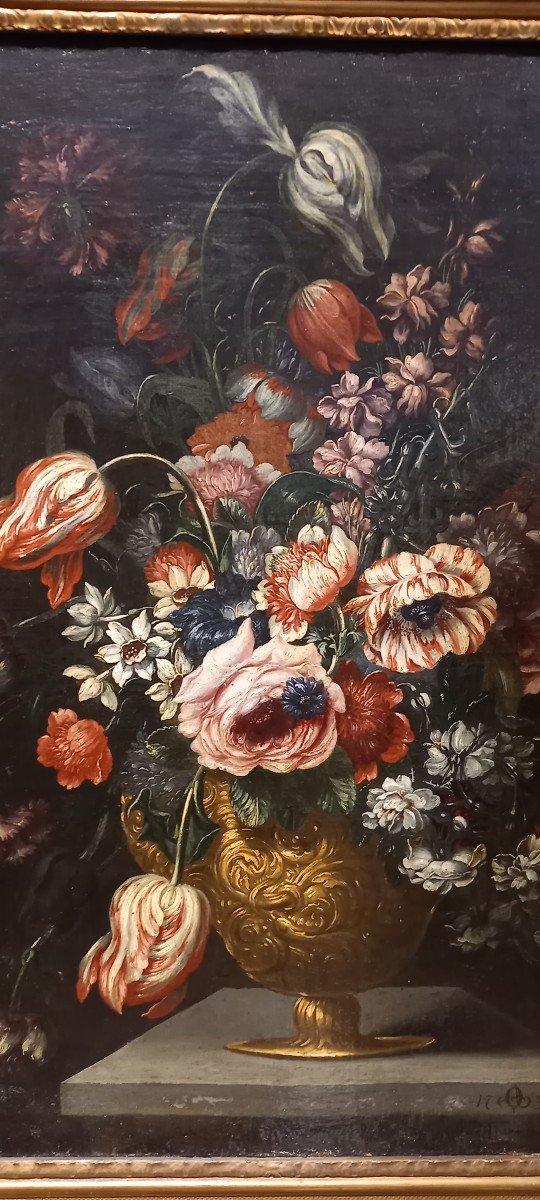 Maître Flamand Du XVIIIe Siècle, Nature Morte Florale, à Droite. En Bas Le Monogramme Ao Et La -photo-2