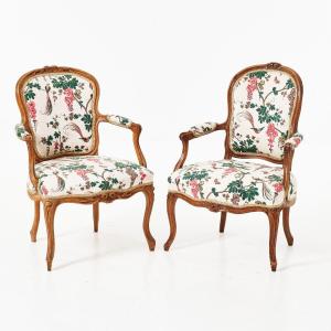 Les Fauteuils Cabriolet Rococo Du XVIIIe En 1760 Sont étonnants, Rarissimes