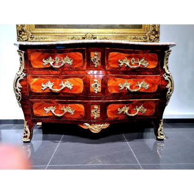 Beautiful Sauteuse Commode Louis XV Signature Charles Chevallier (1700 -1771)