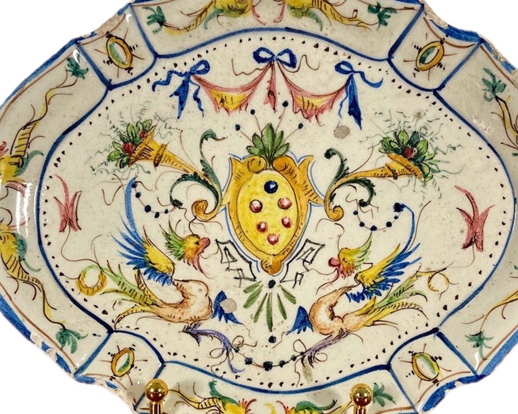 Oval Tray In Majolica-photo-2