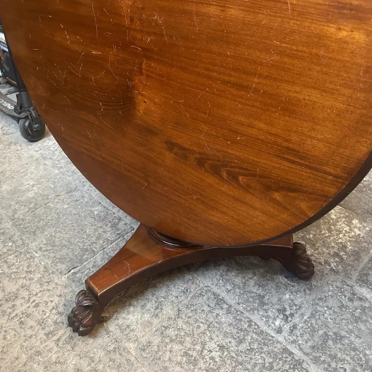 1840s Empire Veneered Mahogany Wood Sicilian Round Tilt-top Table-photo-3