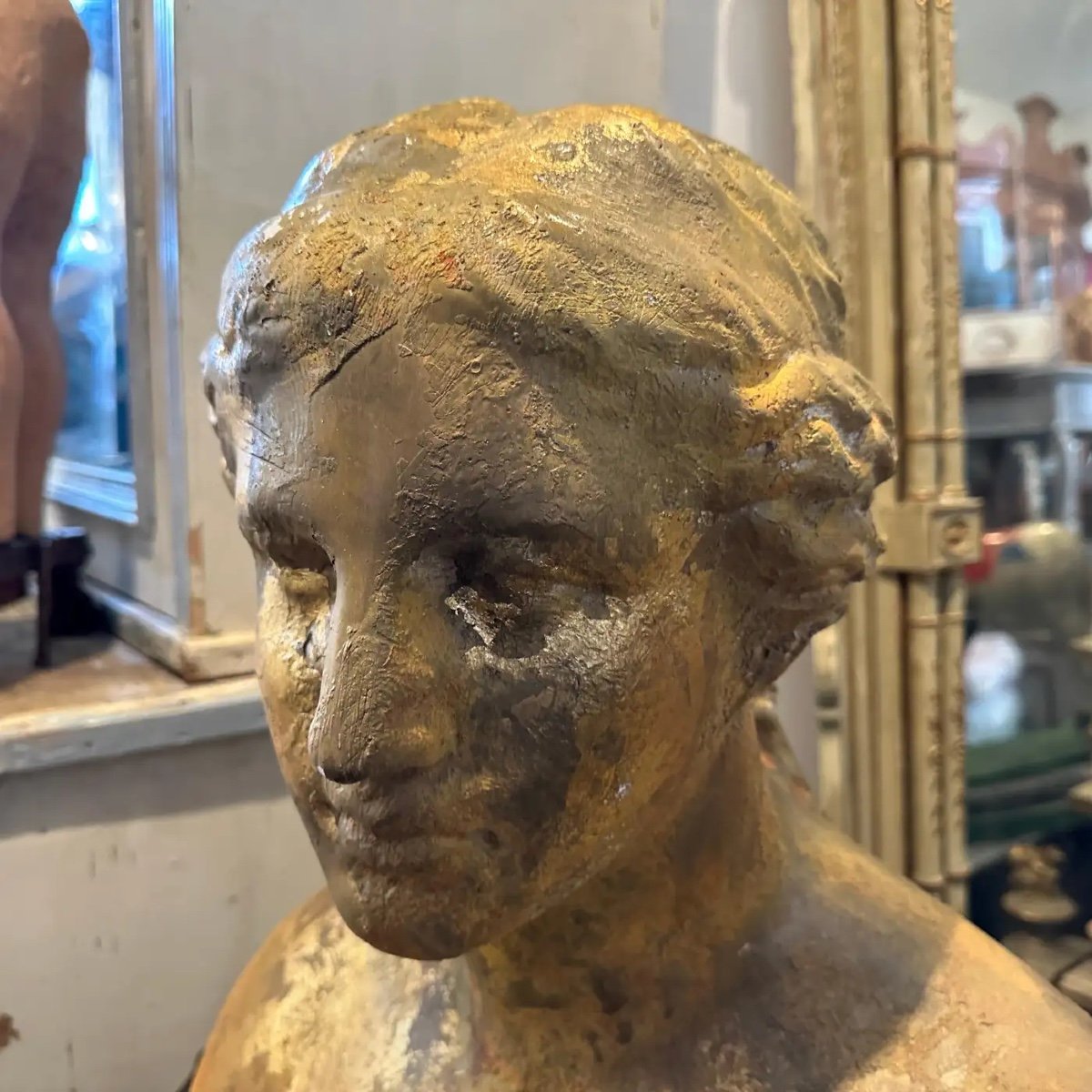 1950s Neoclassical Gilded Plaster Sicilian Bust Of Venere Di Milo-photo-4