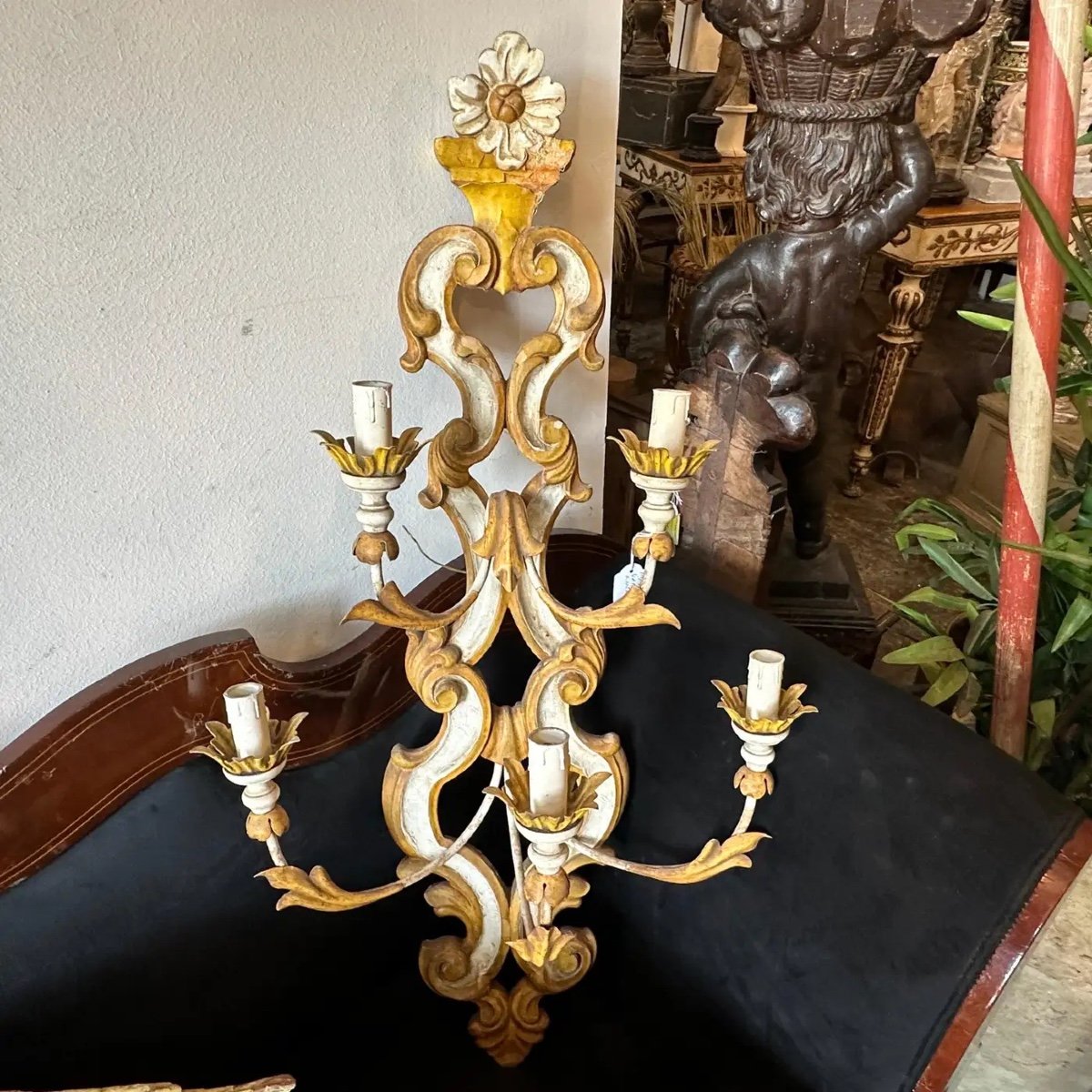 1970s Baroque Style Lacquered Wood And Iron Florentine Big Wall Sconces-photo-4