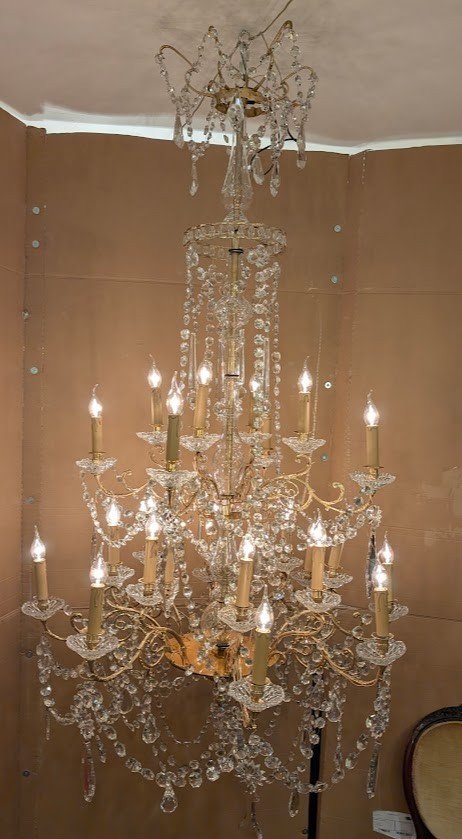 Large Baccarat Chandelier-photo-4