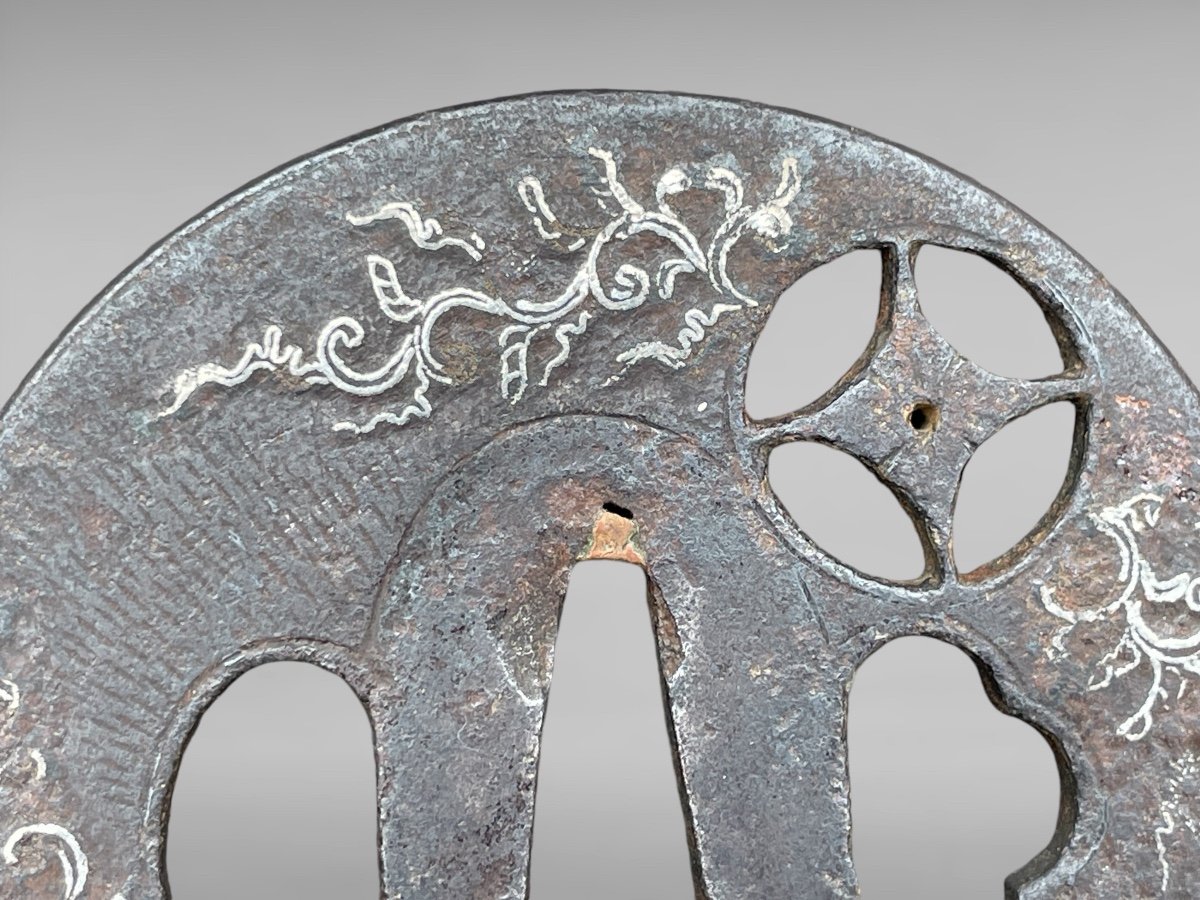 Tsuba Maru Gata In Wrought Iron Inlaid With Silver - Edo Period (1603-1868).-photo-3