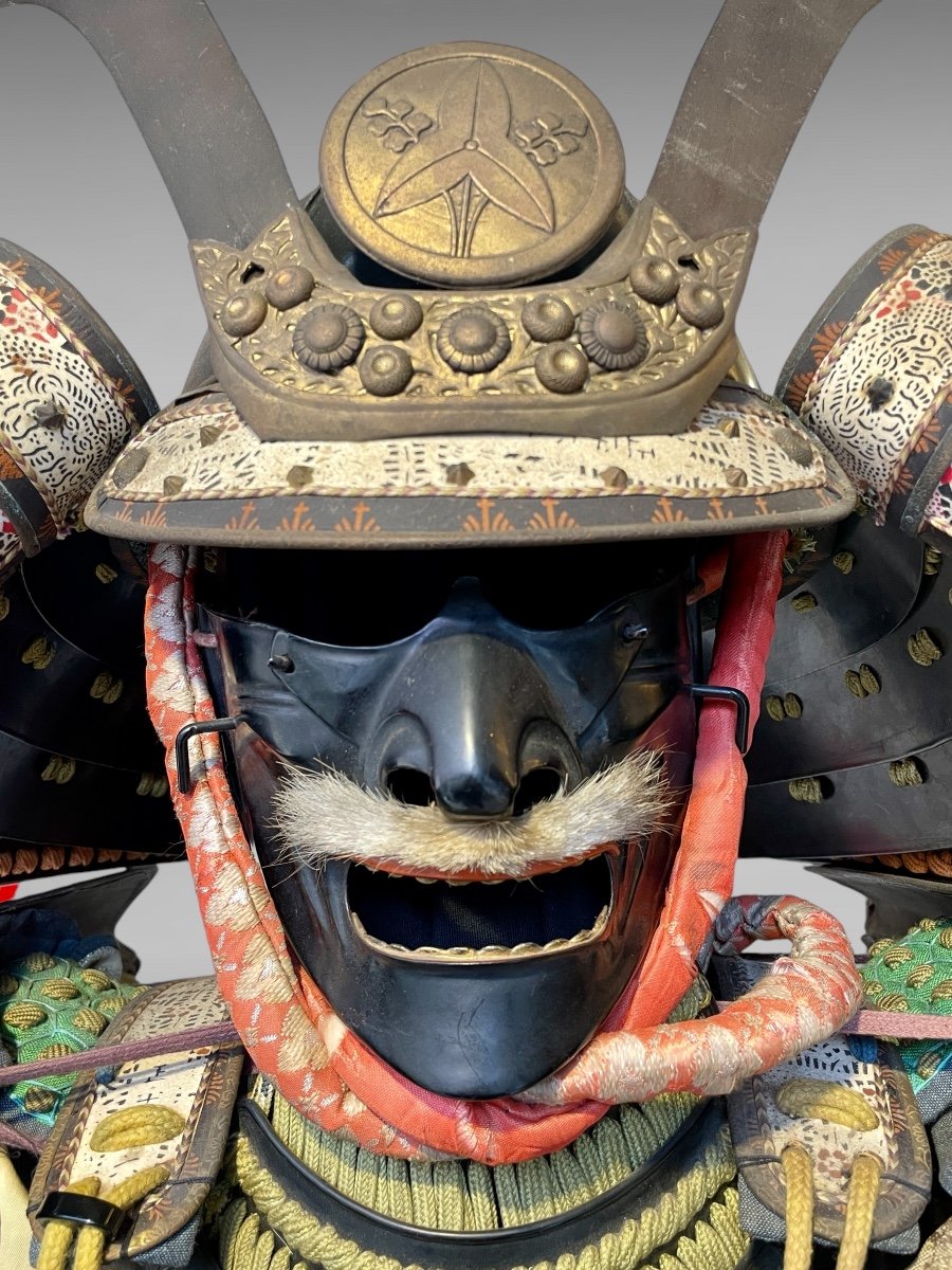 Full Set Of Samurai Armor From The Fukushima Clan -photo-3