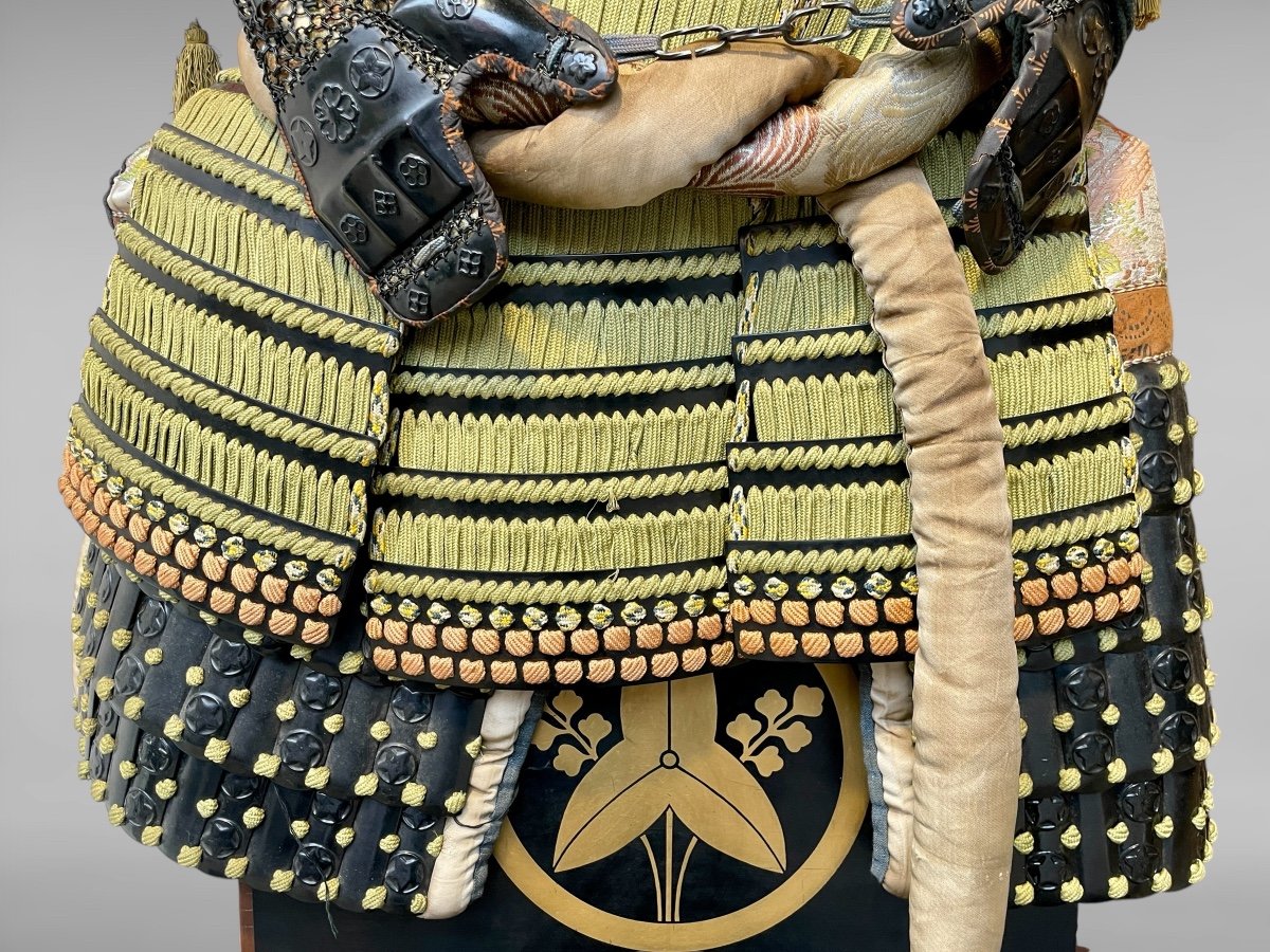 Full Set Of Samurai Armor From The Fukushima Clan -photo-4