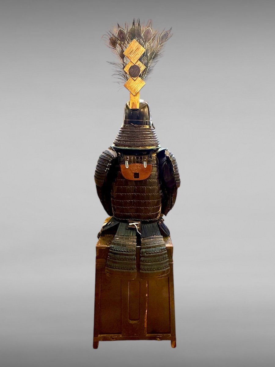 Full Samurai Armor - Edo Period (1603 - 1868).-photo-2