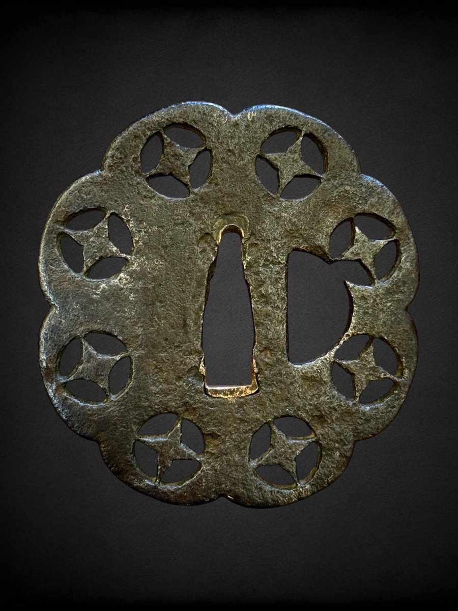 Tsuba Jû-mokkô Gata En Fer Forgé - Période Edo (1603-1868).