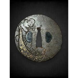 Tsuba Maru Gata En Fer Forgé, Signée, Avec Certificat Nbthk - Période Edo (1603-1868).