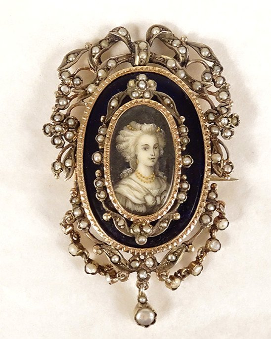 Miniature Brooch Silver Enamel Fine Pearls Portrait Young Woman Knot XIXth