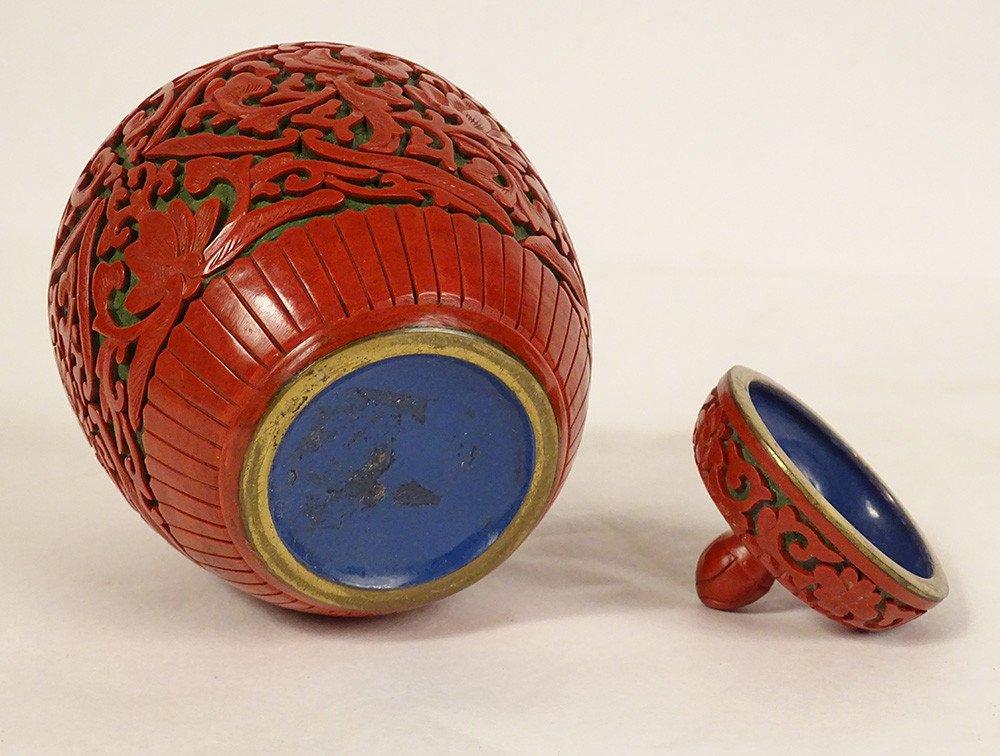 Small Chinese Covered Pot Cinnabar Lacquer China Flowers Early 20th Century-photo-2