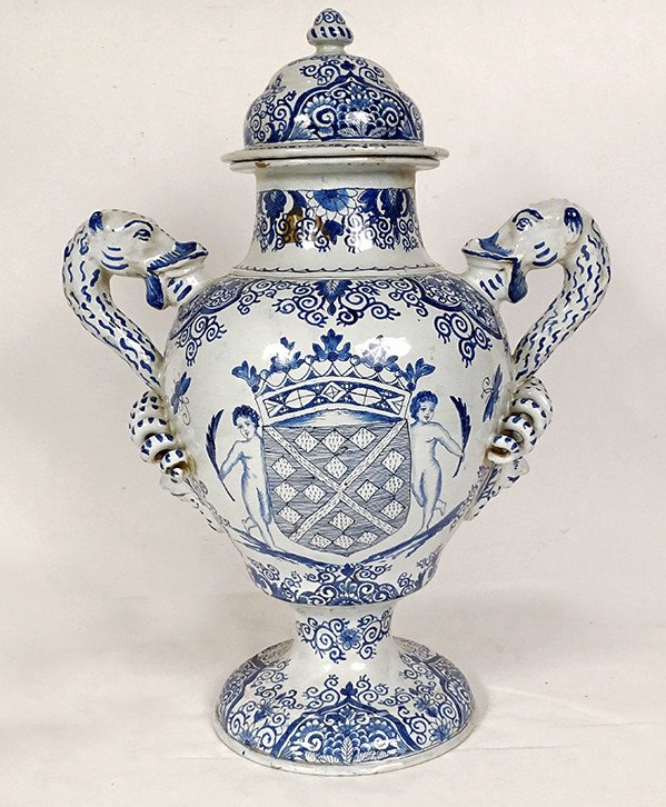 Vase Pot Couvert Faïence Style Delft Armoiries Blason Camaïeu Bleu XIXème