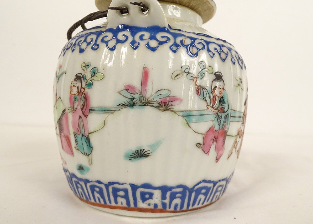 Chinese Porcelain Teapot Mandarin Characters Servants Tongzhi 19th Century-photo-2