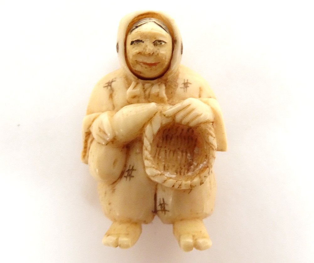 Netsuke Katabori Personnage Tête Pivotante Panier Ivoire Sculpté Japon XIXè