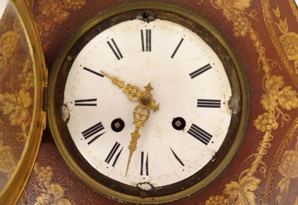 Charles X Clock, Octagonal Bull's Eye, Painted Sheet Metal, Gilding, Vine, 19th Century-photo-4