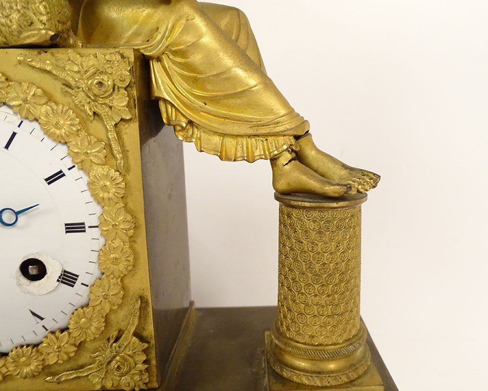 Empire Clock Gilt Bronze Young Woman Shepherdess Fountain Dolphin Flowers 19th Century-photo-4