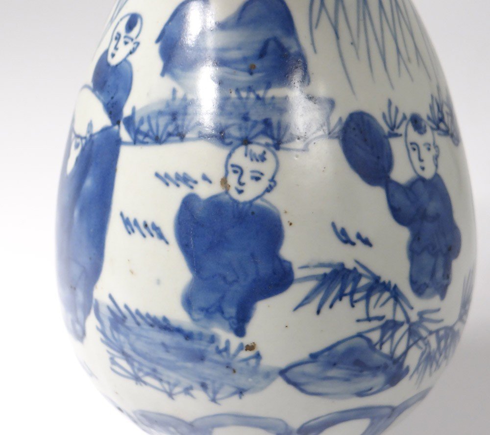 Small Chinese Porcelain Vase White-blue Children Characters Qianlong 18th-photo-4