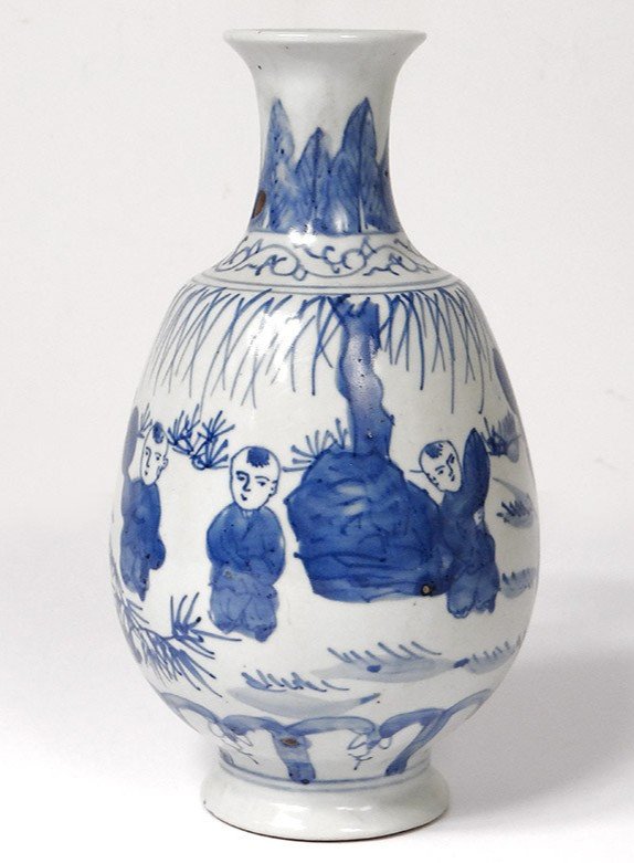 Petit Vase Porcelaine Chinoise Blanc-bleu Personnages Enfants Qianlong 18è