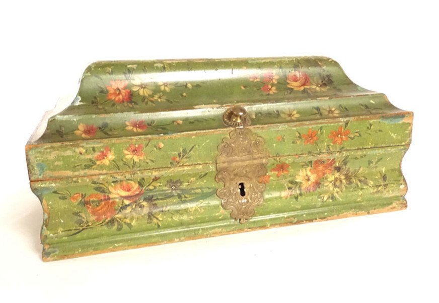 Martin Lacquered Wood Wig Box With Flowers Bouquets, Late 18th Century