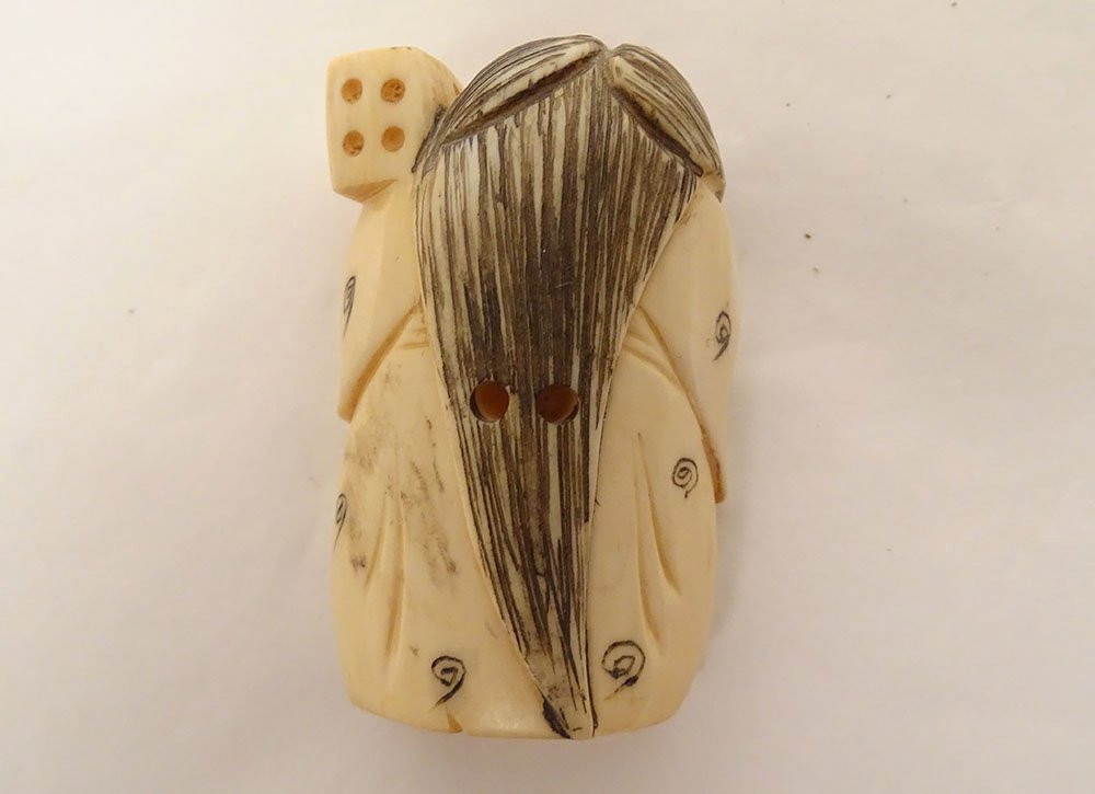 Netsuke Katabori Witch Swivel Head Ivory Japan Signed Gyokuzan 19th Century-photo-3